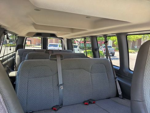 Certified 2025 Chevrolet Express 3500 LT w/ LT Preferred Equipment Group RWD image 23