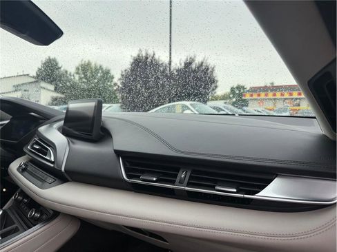 Used 2016 BMW i8 image 42