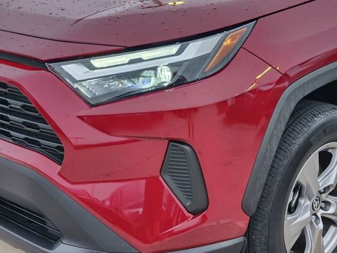 Used 2023 Toyota RAV4 XLE w/ Convenience Package FWD image 7