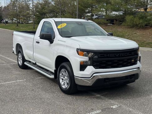 Used 2025 Chevrolet Silverado 1500 W/T image 2