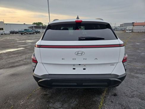 Used 2024 Hyundai Kona SEL AWD/4WD image 7
