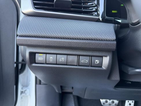 New 2026 Toyota Camry SE image 15