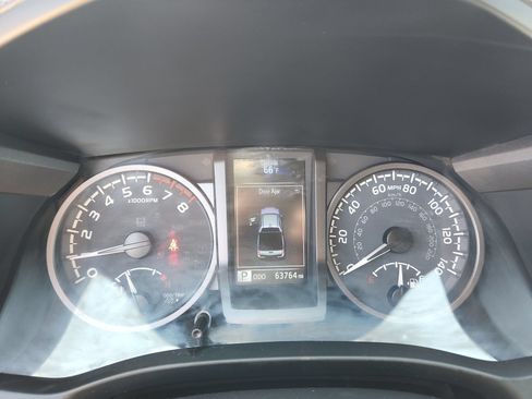 Used 2023 Toyota Tacoma TRD Off-Road AWD/4WD image 10