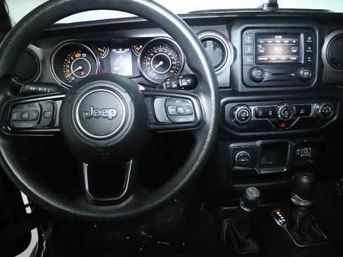 Used 2021 Jeep Wrangler Sport AWD/4WD image 26