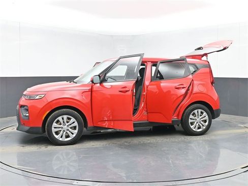 Used 2020 Kia Soul LX image 52
