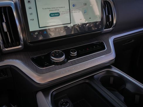 New 2026 Ford Expedition Platinum w/ Platinum Ultimate Package image 42