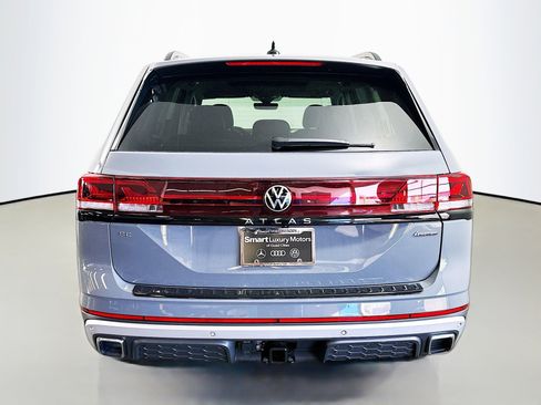 New 2026 Volkswagen Atlas Peak Edition AWD/4WD image 6