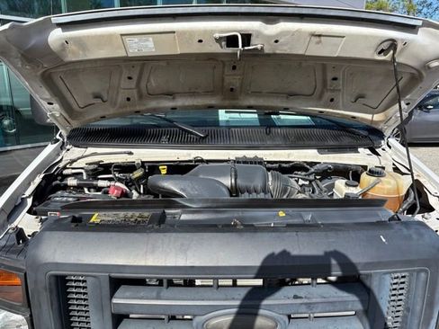 Used 2014 Ford E-250 and Econoline 250 w/ Commercial Cargo Van Package image 29