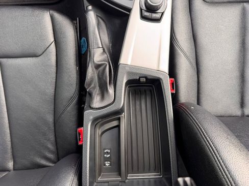 Used 2015 BMW 320i Sedan image 25