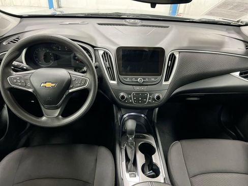 Used 2024 Chevrolet Malibu LT FWD image 10