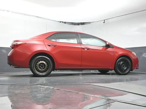 Used 2016 Toyota Corolla LE FWD image 37