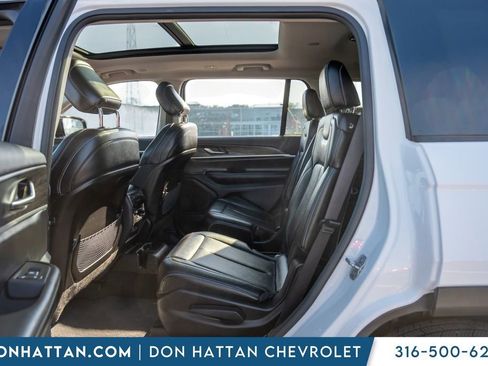 Used 2023 Jeep Grand Cherokee L Limited image 21