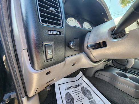 Used 2004 Toyota Tacoma PreRunner RWD image 18