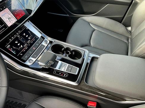 New 2026 Audi Q8 Premium image 22