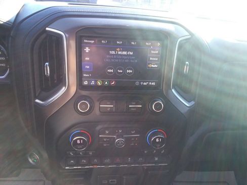 Used 2020 Chevrolet Silverado 1500 High Country w/ Technology Package image 31