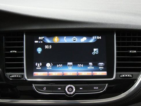 Used 2019 Buick Encore Essence FWD image 28