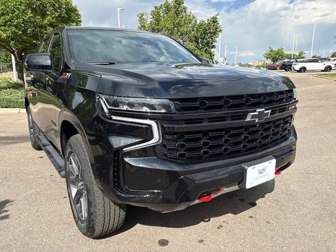 Used 2023 Chevrolet Tahoe Z71 w/ Luxury Package AWD/4WD image 7