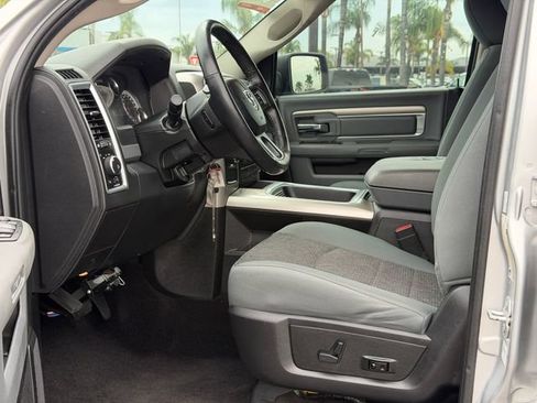 Used 2018 RAM 1500 Big Horn RWD image 15