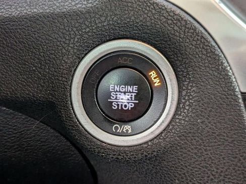 Used 2017 Chrysler 300 C w/ Safetytec Plus Group AWD/4WD image 22