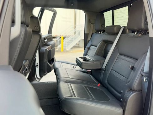 Used 2020 GMC Sierra 2500 Denali w/ Denali Ultimate Package AWD/4WD image 26
