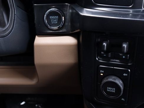 New 2026 Ford F250 Lariat w/ Chrome Package image 33