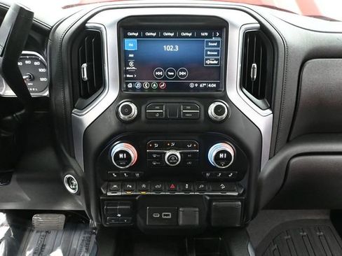 Used 2021 GMC Sierra 1500 SLT image 41
