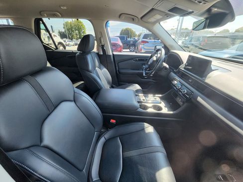 Used 2023 Honda Pilot EX-L image 8