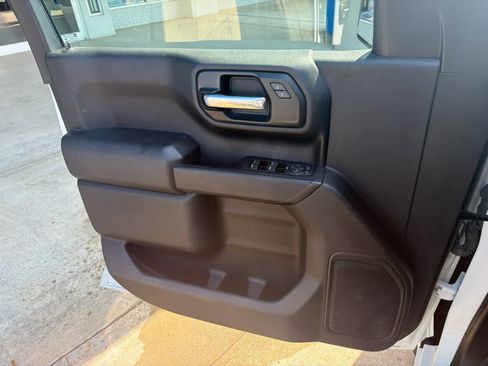 Used 2023 Chevrolet Silverado 1500 Custom AWD/4WD image 21