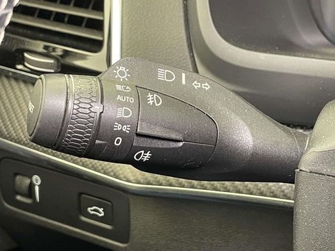 Used 2019 Volvo XC90 T6 R-Design w/ Advanced Package image 41