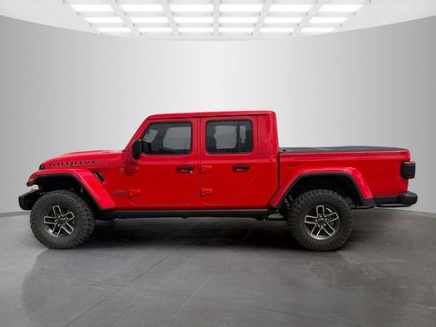 Used 2025 Jeep Gladiator Mojave image 6