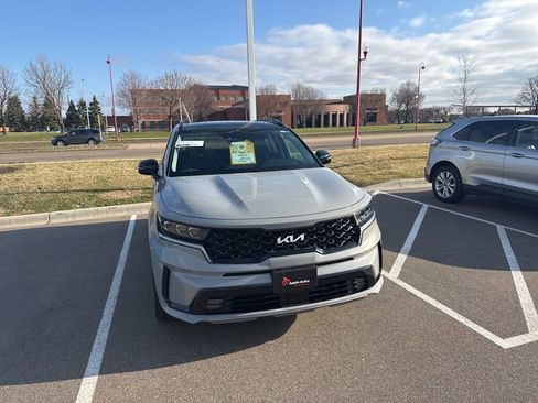 Used 2023 Kia Sorento SX image 7