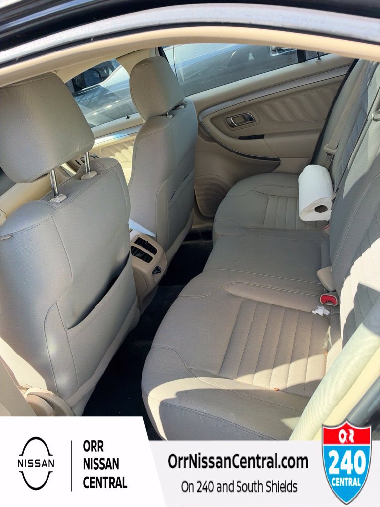 Used 2017 Ford Taurus SE FWD image 5
