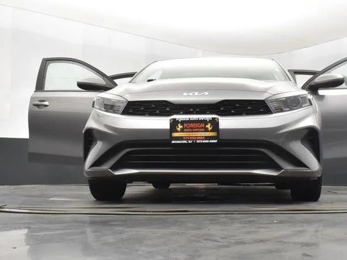 Used 2023 Kia Forte LXS FWD image 11