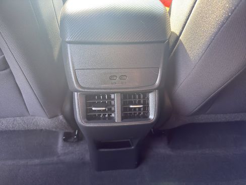 Used 2026 Chevrolet Equinox LT w/ Safety and Technology Package image 31