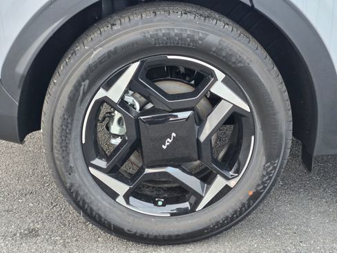 New 2026 Kia Sportage EX w/ EX Panorama Roof Package image 10