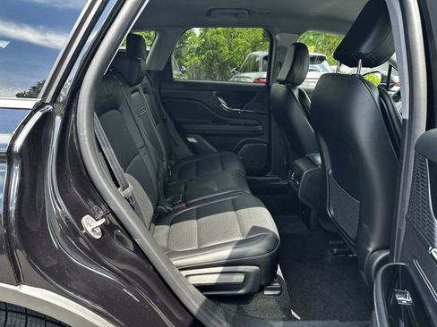 Used 2022 Lincoln Corsair AWD w/ Equipment Group 101A image 36