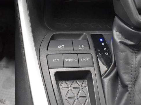 Used 2024 Toyota RAV4 XLE image 34