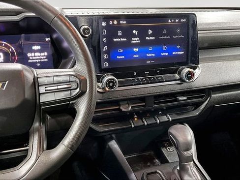 Used 2024 Chevrolet Colorado W/T image 11