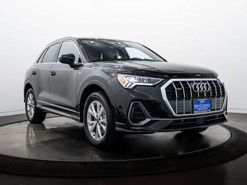 New 2025 Audi Q3 2.0T Premium Plus w/ Premium Plus Package AWD/4WD image 2