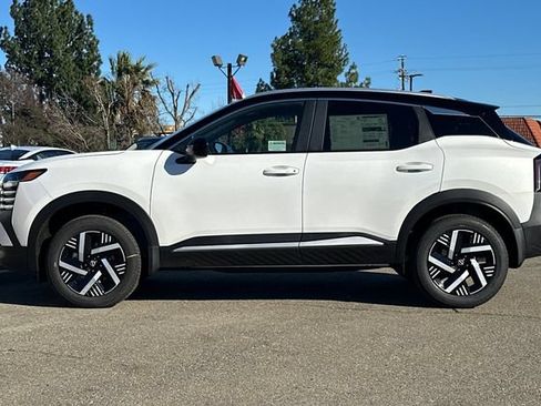 New 2026 Nissan Kicks SV FWD image 7