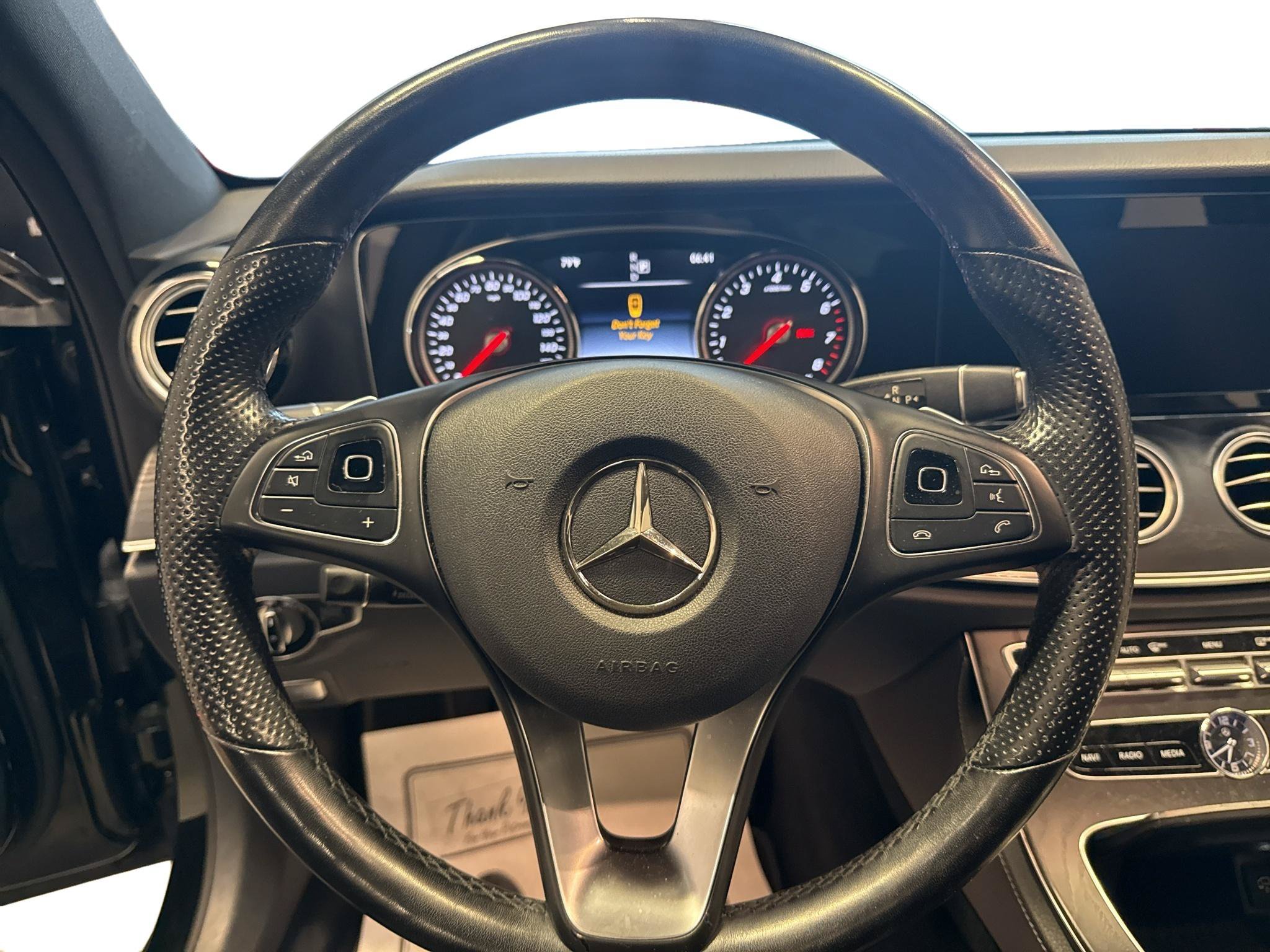Used 2018 Mercedes-Benz E 300 4MATIC image 12