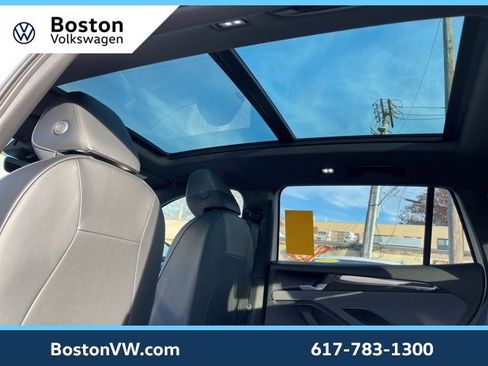 New 2026 Volkswagen Tiguan SE R-Line image 26