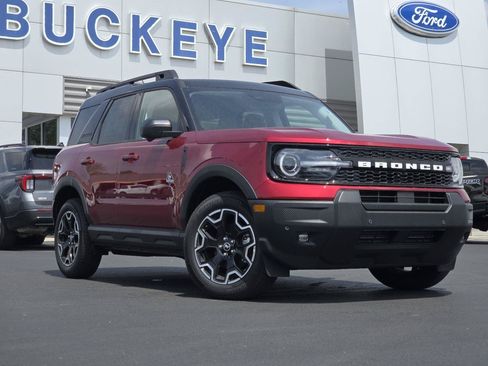 New 2025 Ford Bronco Sport Outer Banks w/ Outer Banks Tech Package+ AWD/4WD image 2