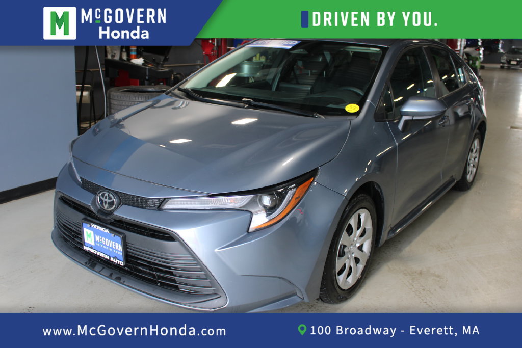 Used 2026 Toyota Corolla LE FWD image 1