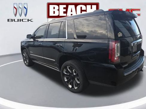 Used 2019 GMC Yukon Denali w/ Denali Ultimate Package AWD/4WD image 3