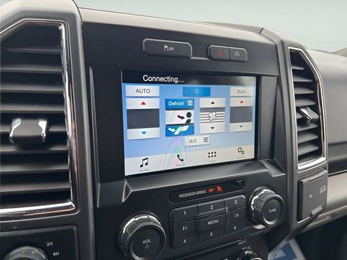 Used 2016 Ford F150 XLT w/ Equipment Group 302A Luxury image 24