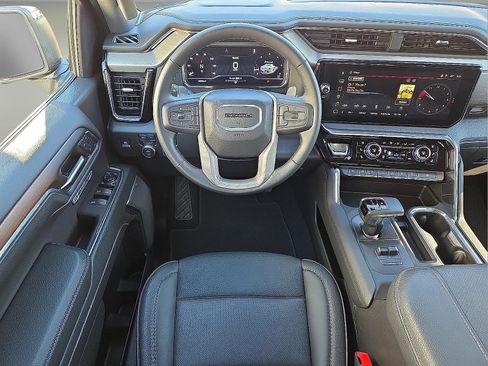 Used 2024 GMC Sierra 1500 Denali image 8