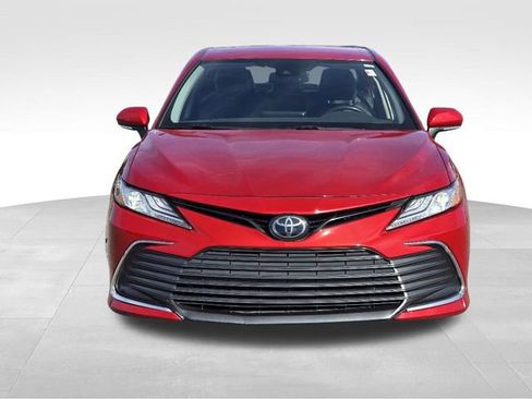 Used 2023 Toyota Camry XLE image 25