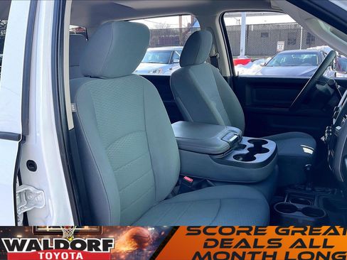 Used 2018 RAM 3500 Tradesman w/ Chrome Appearance Group image 9