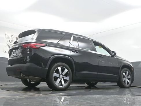 Used 2023 Chevrolet Traverse LT w/ LT Premium Package image 34